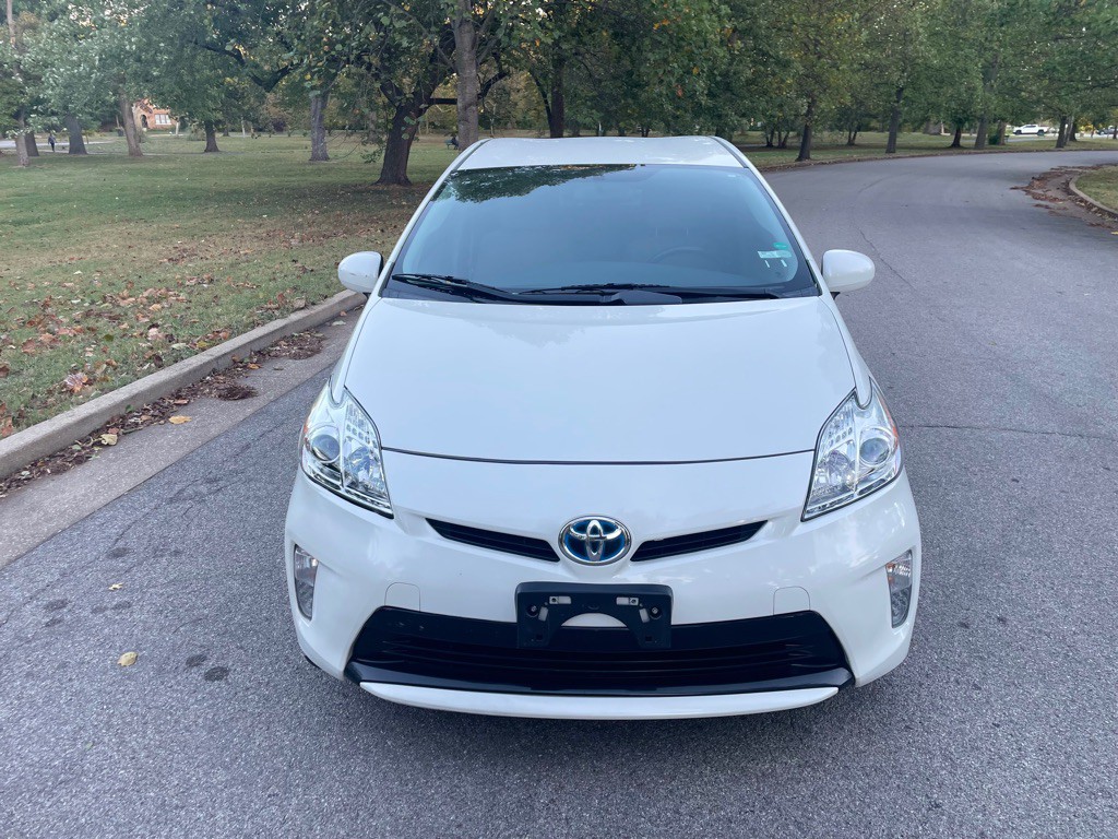 2014 Toyota Prius Image 5