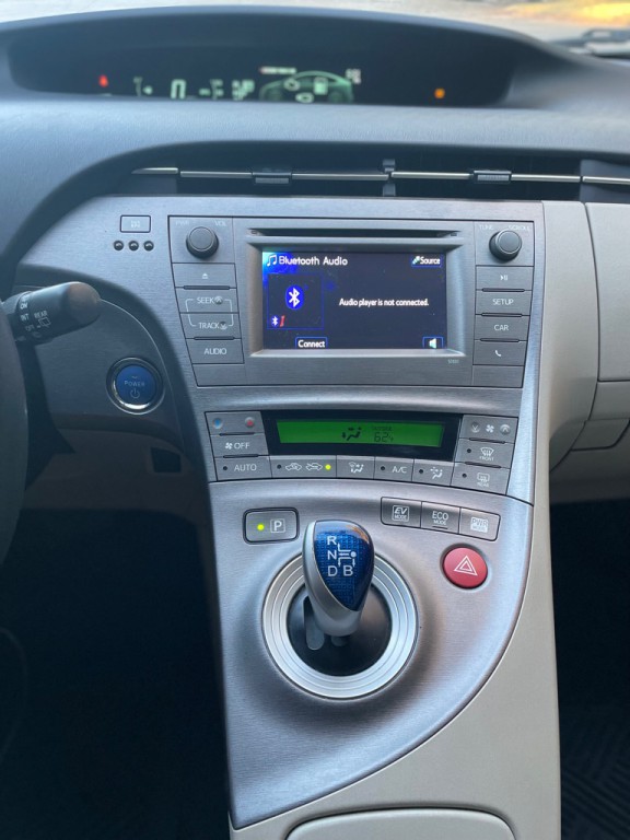 2014 Toyota Prius Image 19