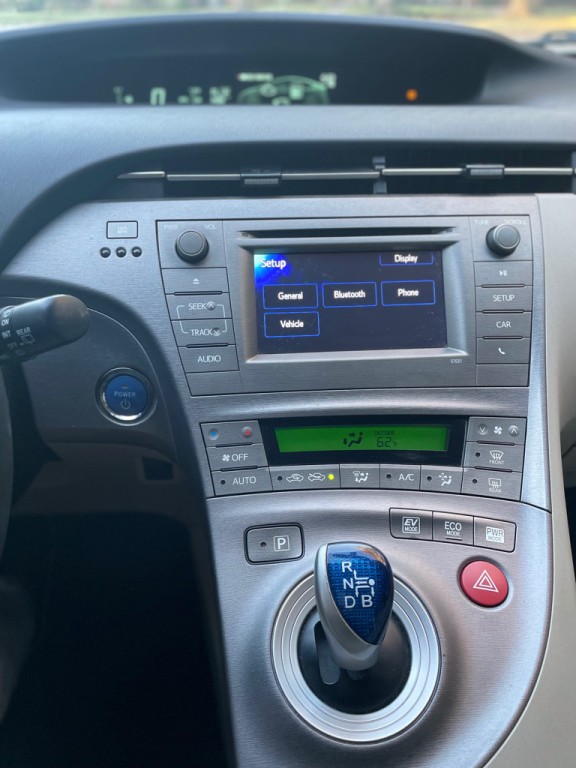2014 Toyota Prius Image 20