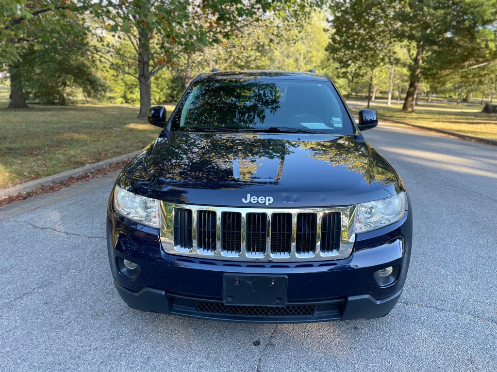 2012 Jeep Grand Cherokee Image 2