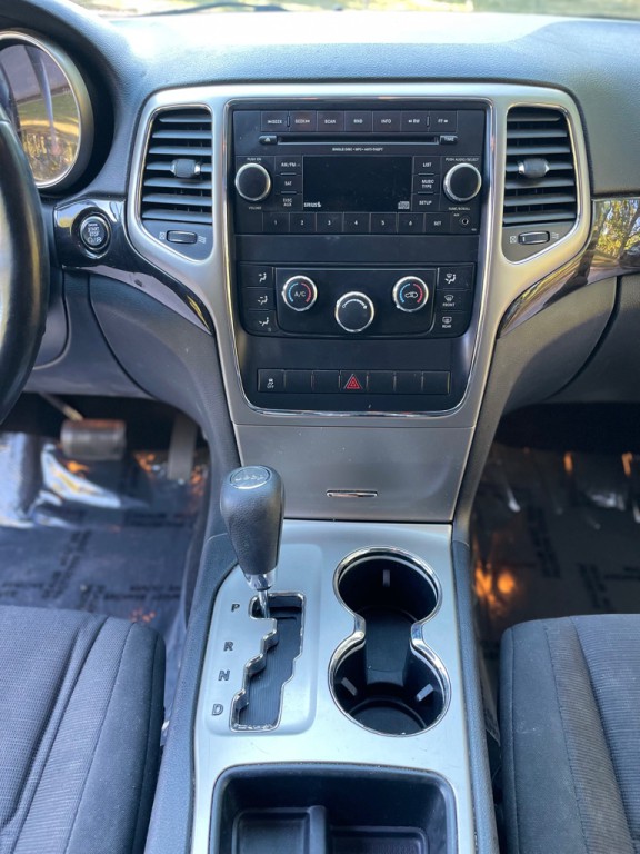 2012 Jeep Grand Cherokee Image 21