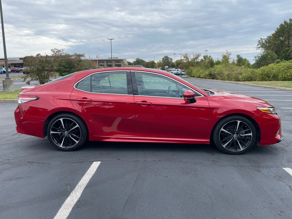 2019 Toyota Camry Image 6