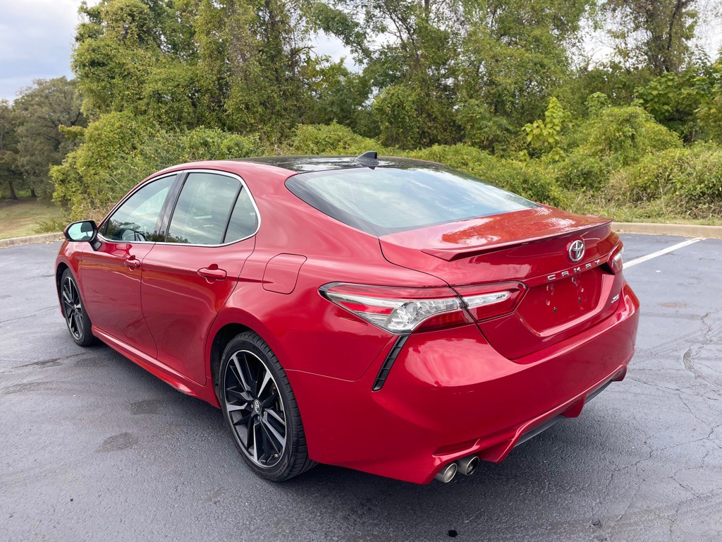 2019 Toyota Camry Image 7