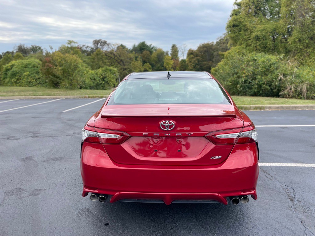 2019 Toyota Camry Image 8
