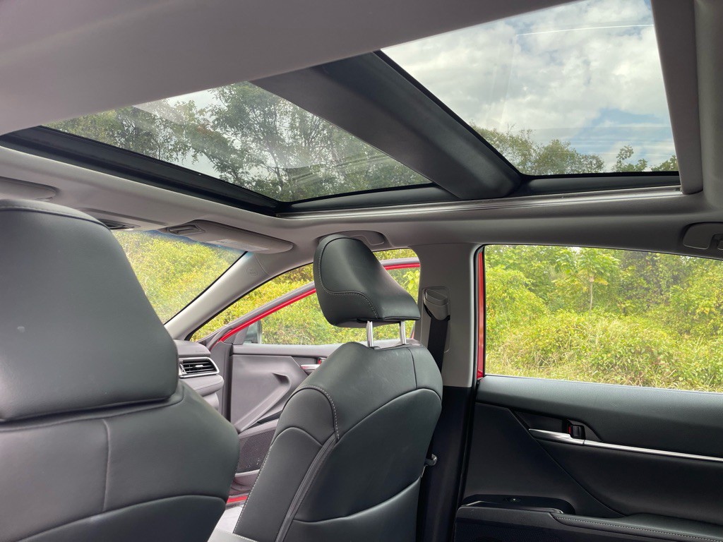 2019 Toyota Camry Image 22