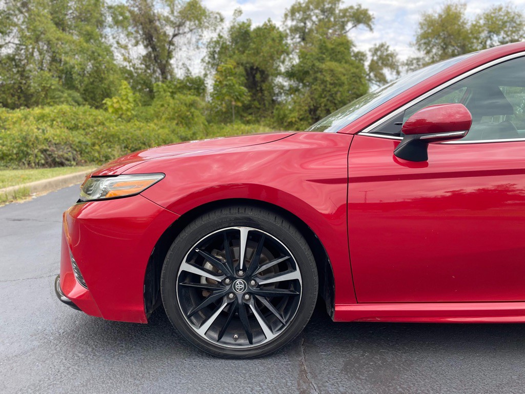 2019 Toyota Camry Image 27