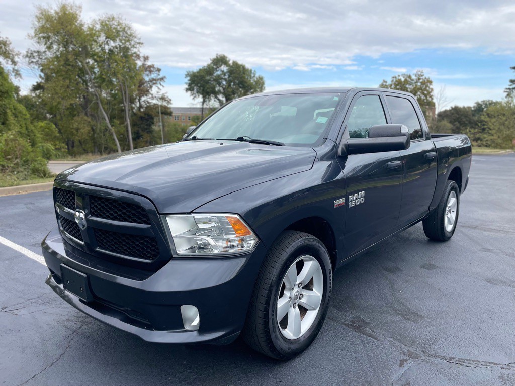 2015 RAM 1500 Image 1