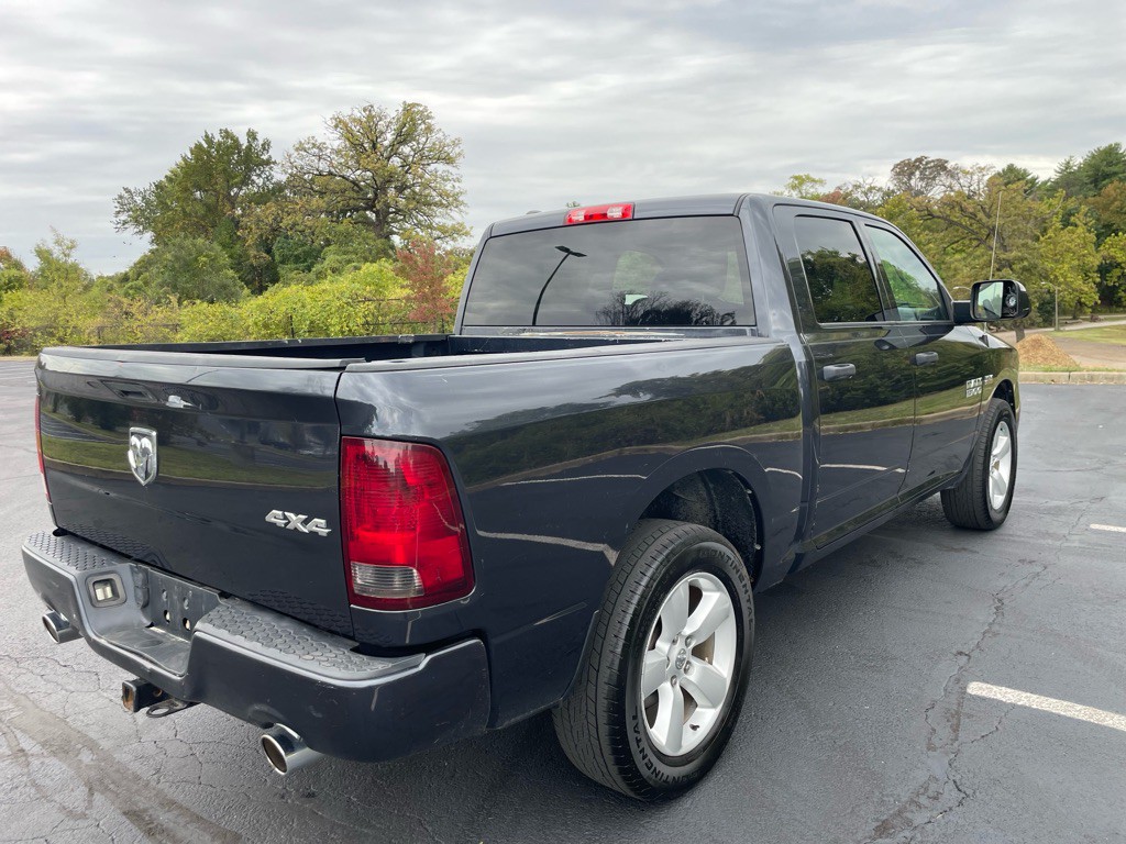 2015 RAM 1500 Image 9