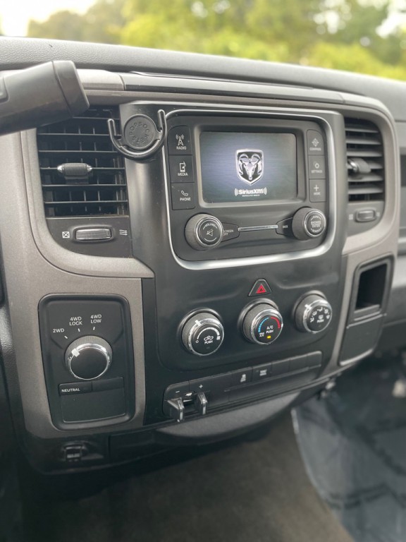 2015 RAM 1500 Image 18