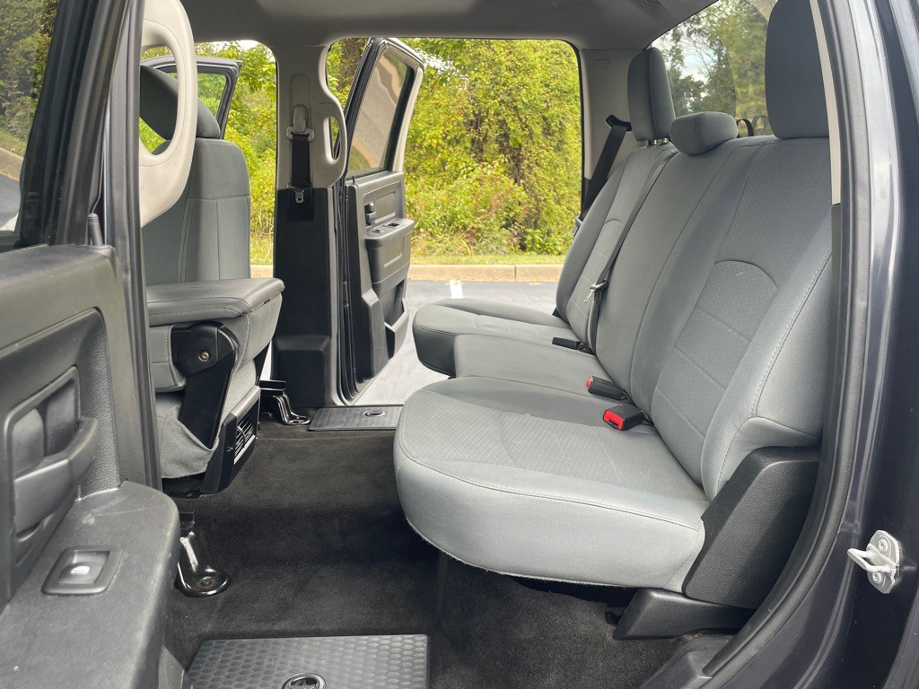 2015 RAM 1500 Image 23