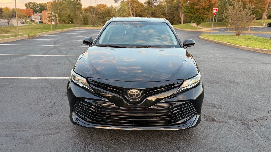2020 Toyota Camry Image 2