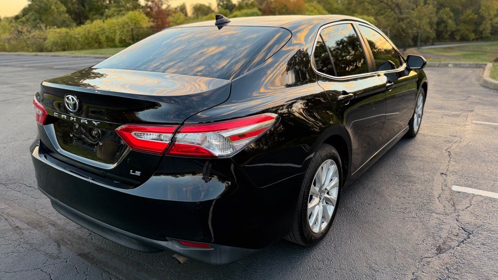 2020 Toyota Camry Image 9