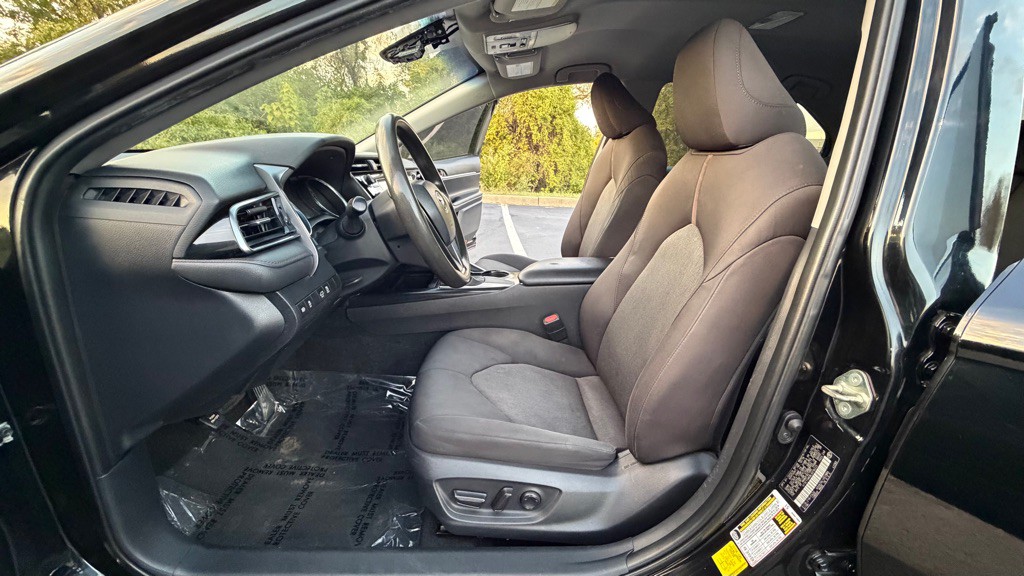 2020 Toyota Camry Image 10