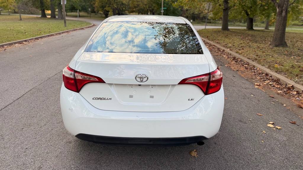 2018 Toyota Corolla Image 8