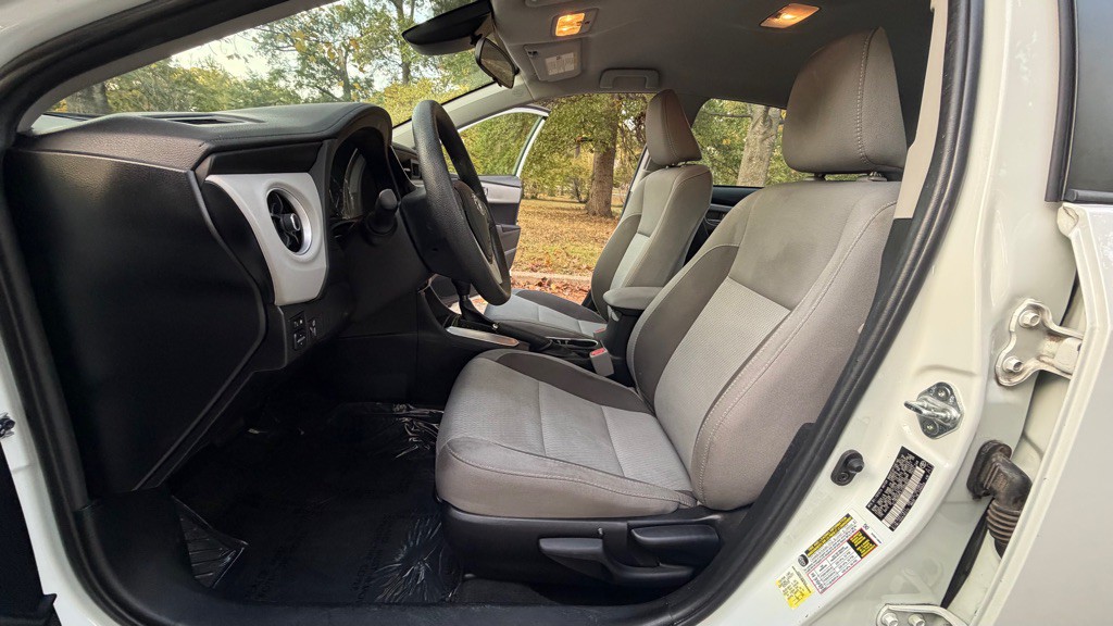 2018 Toyota Corolla Image 10