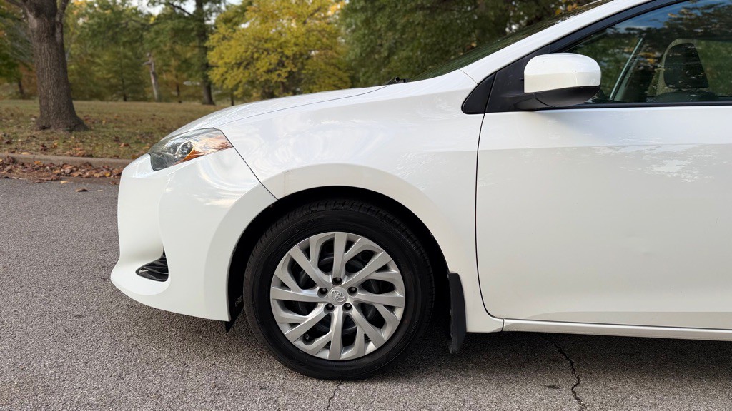 2018 Toyota Corolla Image 24