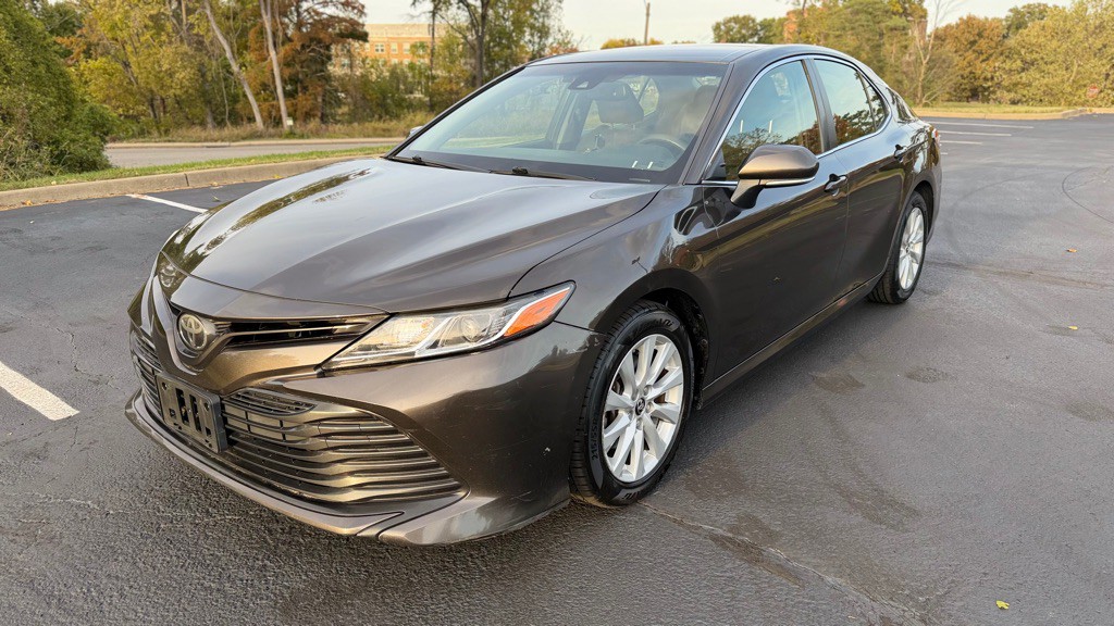 2018 Toyota Camry Image 1