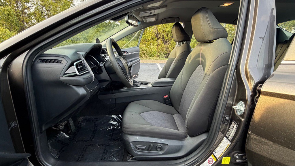 2018 Toyota Camry Image 10