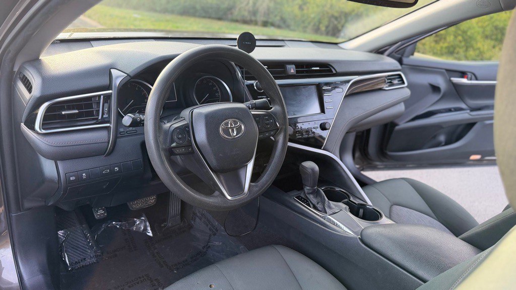 2018 Toyota Camry Image 13