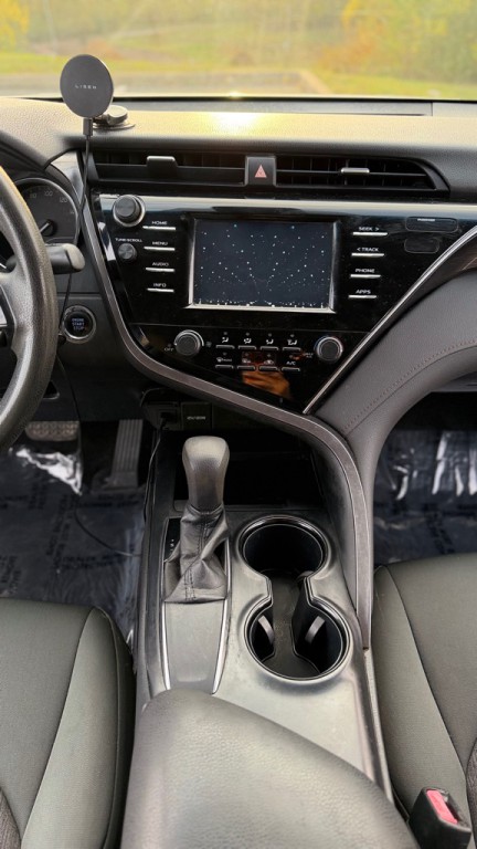 2018 Toyota Camry Image 14