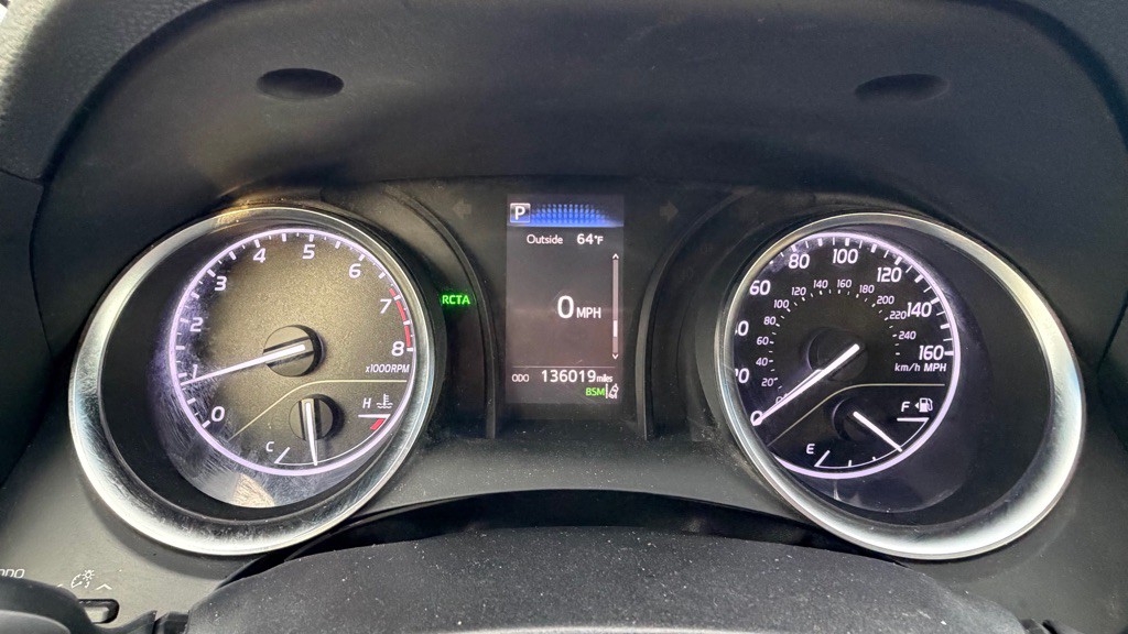 2018 Toyota Camry Image 17