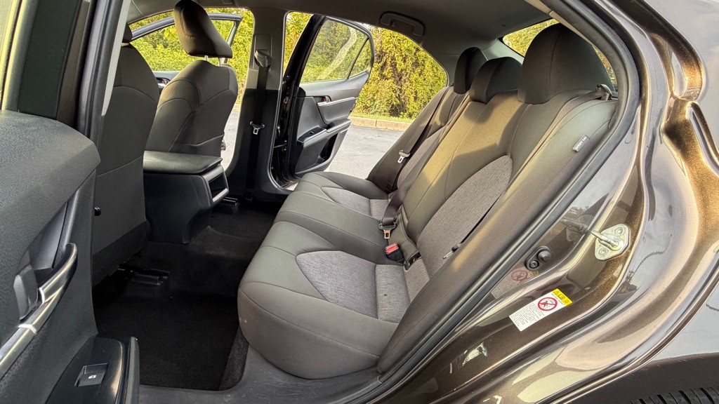 2018 Toyota Camry Image 22