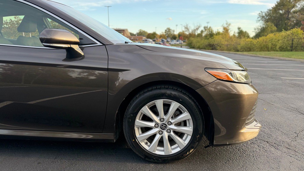 2018 Toyota Camry Image 23