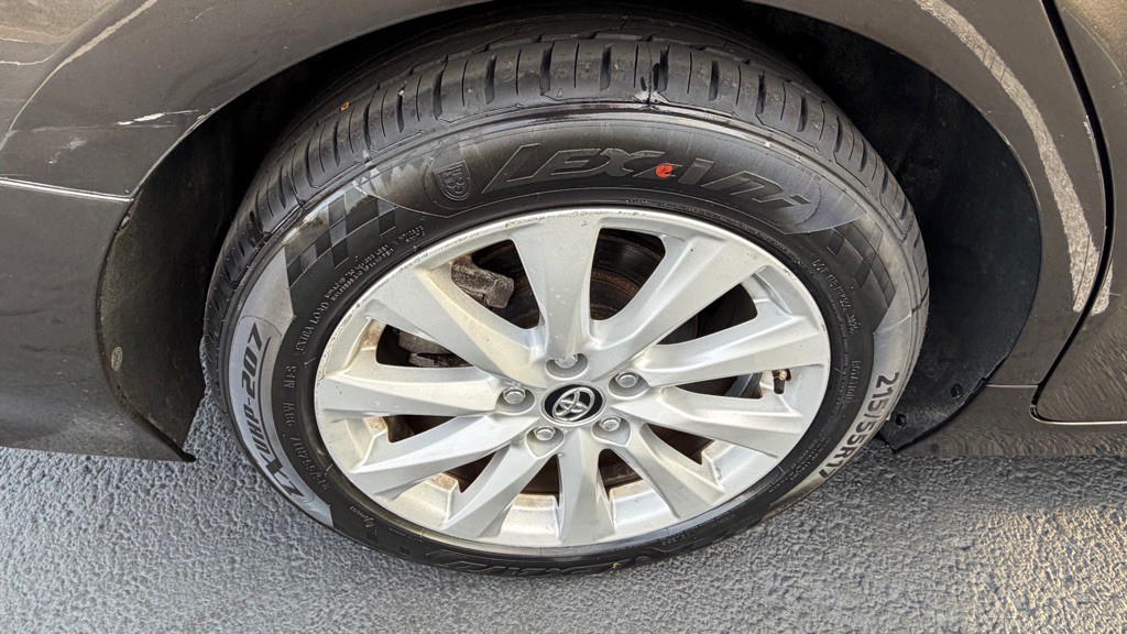 2018 Toyota Camry Image 24