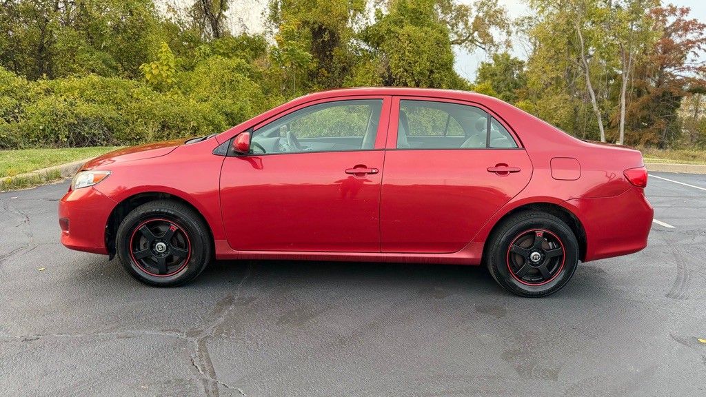 2010 Toyota Corolla Image 3