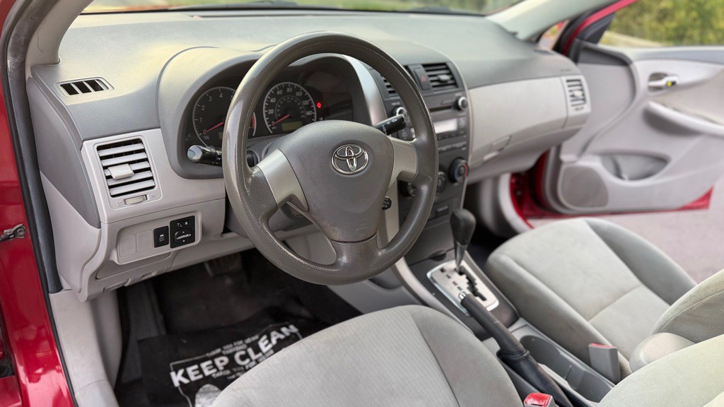 2010 Toyota Corolla Image 13