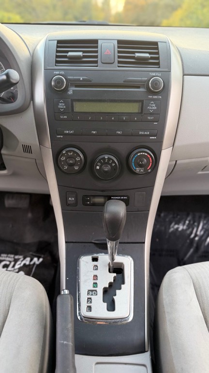 2010 Toyota Corolla Image 14