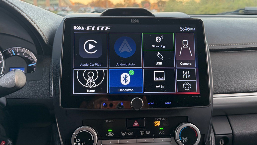 2012 Toyota Camry Image 19