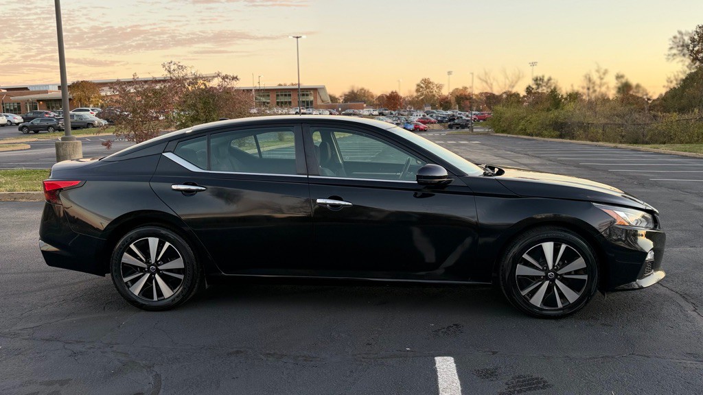 2021 Nissan Altima Image 6
