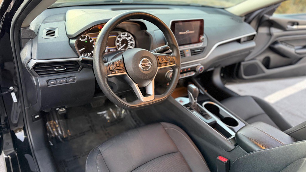 2021 Nissan Altima Image 15