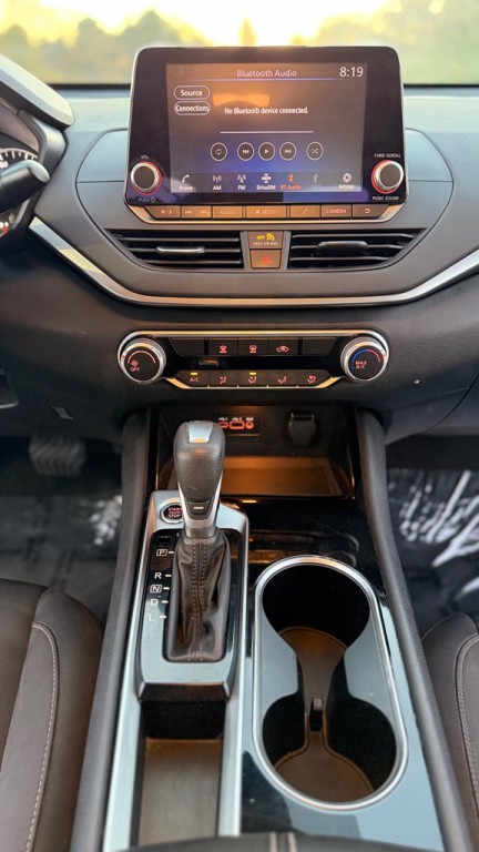 2021 Nissan Altima Image 16