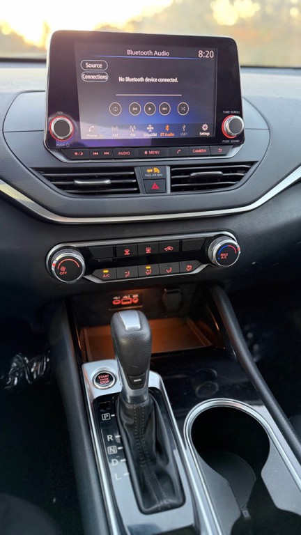 2021 Nissan Altima Image 21