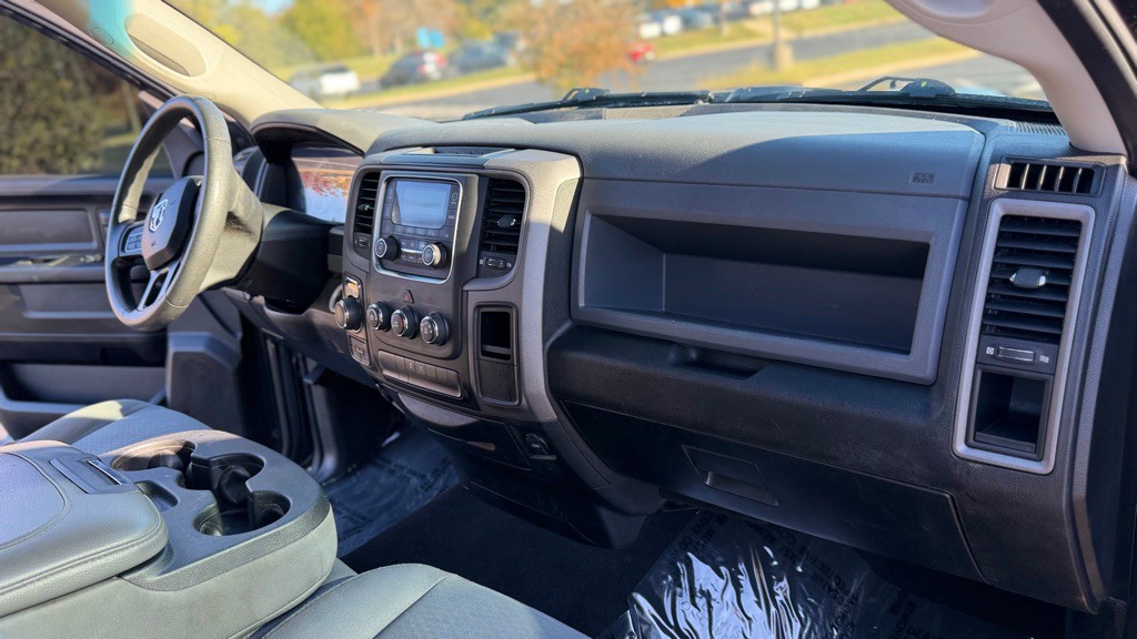 2019 RAM 1500 Image 14