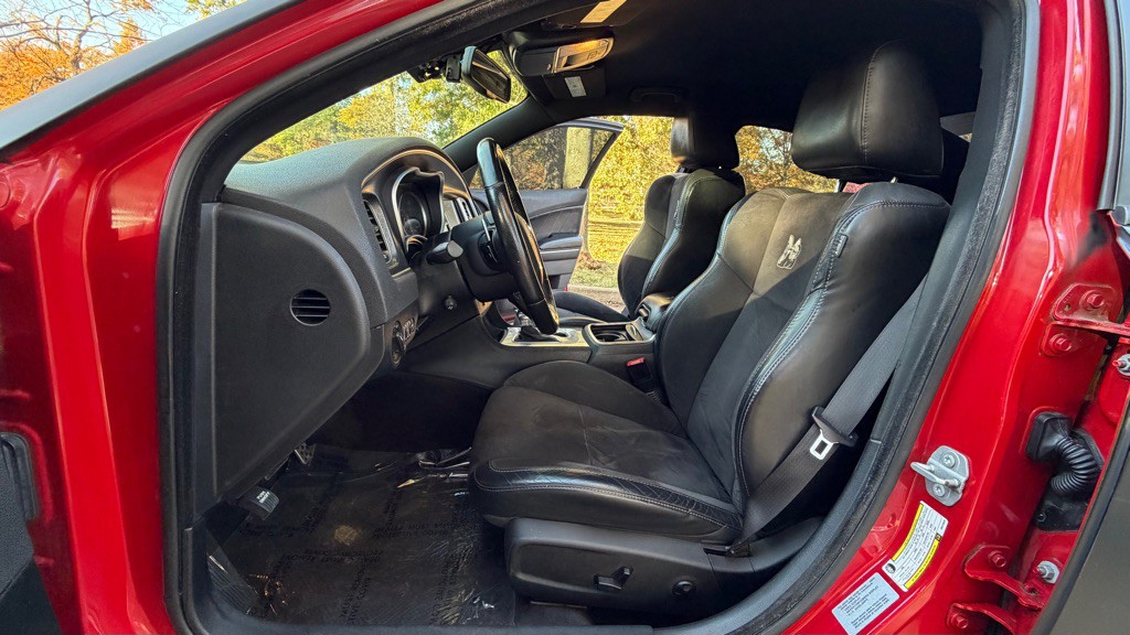 2016 Dodge Charger Image 12