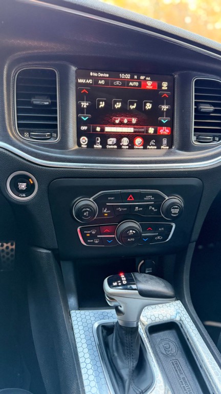 2016 Dodge Charger Image 16