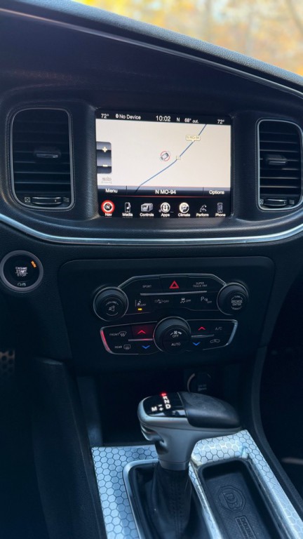 2016 Dodge Charger Image 24