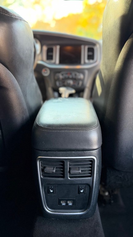 2016 Dodge Charger Image 27