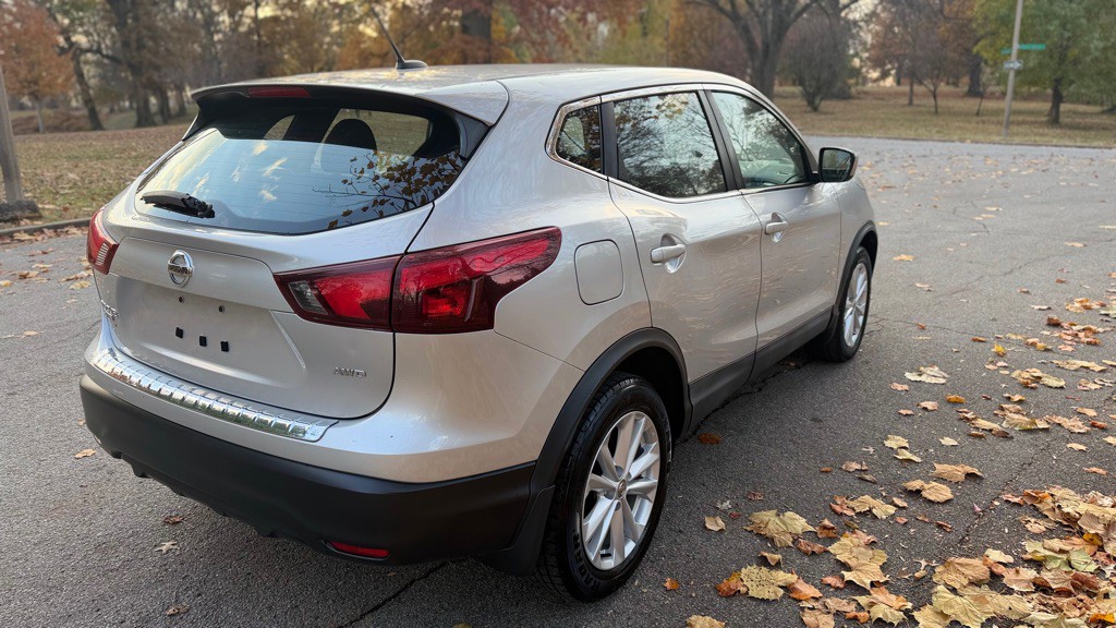 2017 Nissan Rogue Image 7