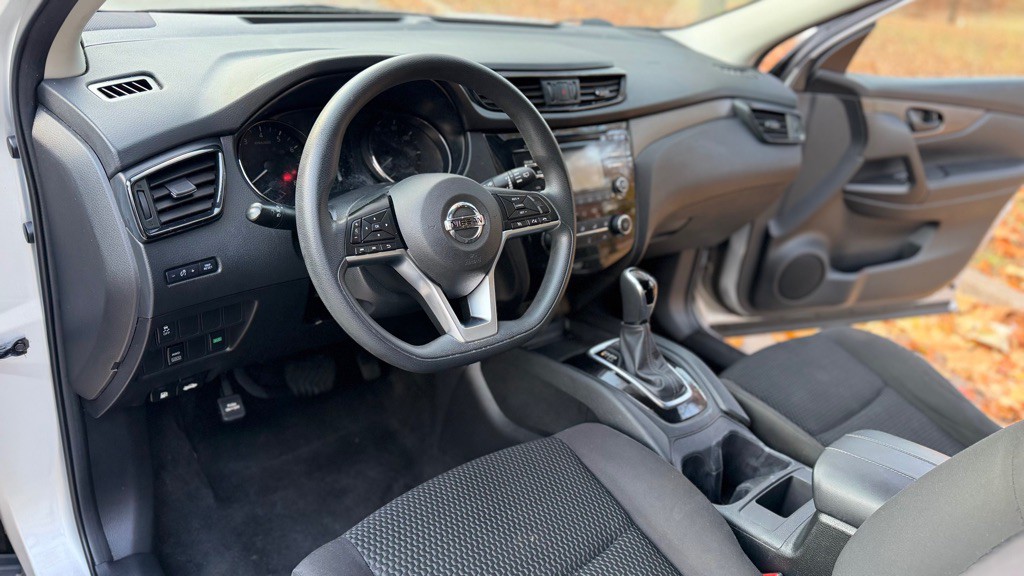 2017 Nissan Rogue Image 13