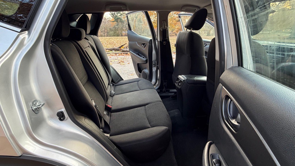 2017 Nissan Rogue Image 22