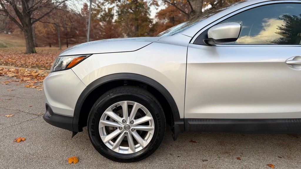 2017 Nissan Rogue Image 23