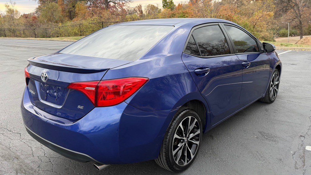 2017 Toyota Corolla Image 9