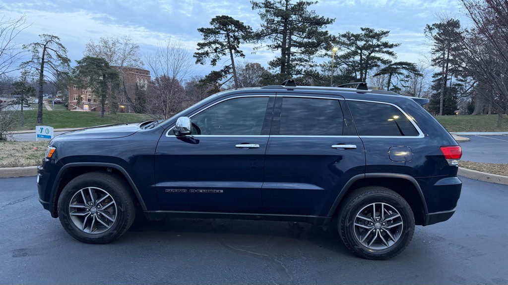 2018 Jeep Grand Cherokee Image 3