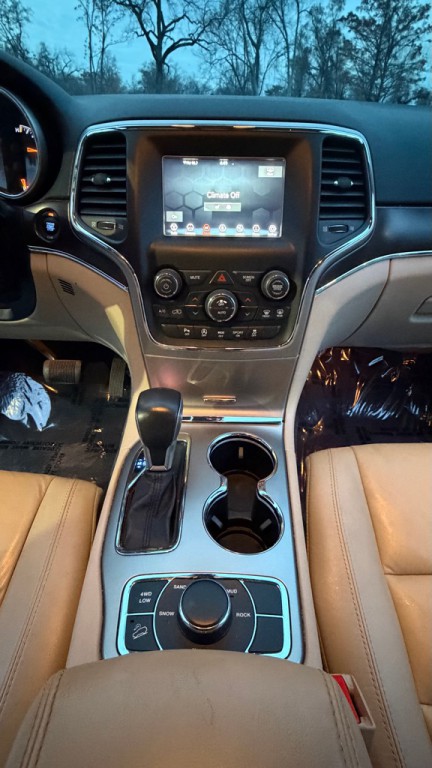 2018 Jeep Grand Cherokee Image 16