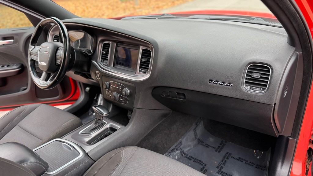 2020 Dodge Charger Image 17