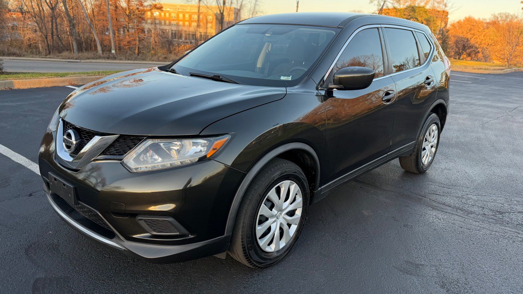 2016 Nissan Rogue Image 1